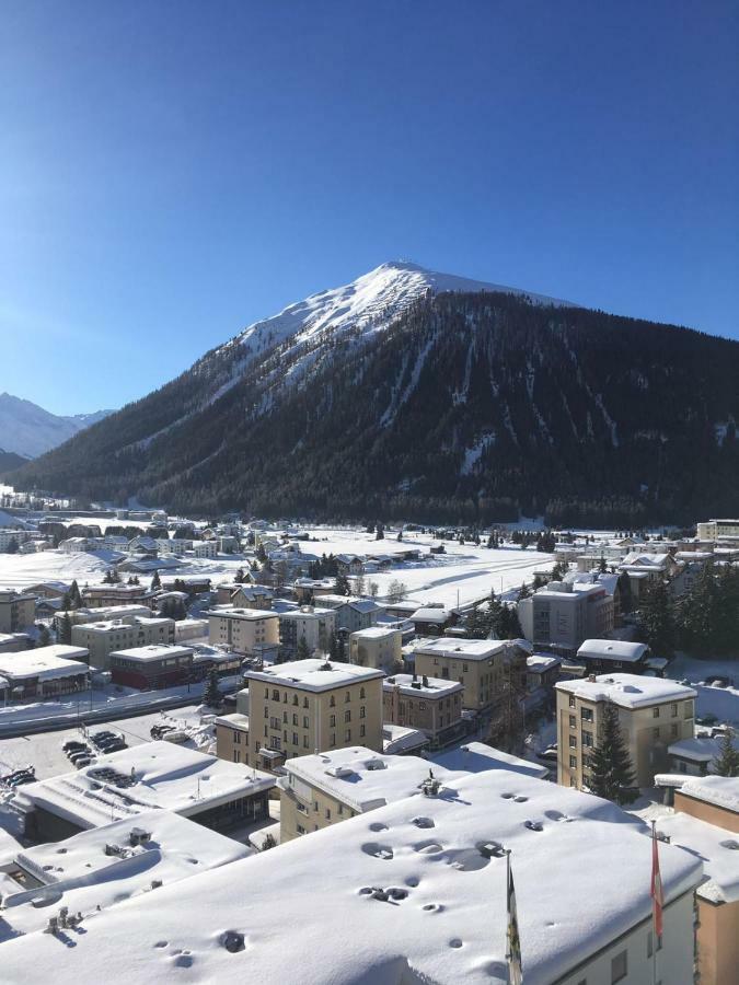 Spectacular View & Central Location In دافوس المظهر الخارجي الصورة